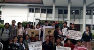 Aksi Dukung Korban Lakalantas di PN Tangerang