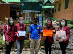 Tingkatkan Kebersihan dan Protokoler Covid-19, UNTAR dan TNGP Resort Cibodas Gelar Bakti Sosial