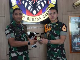 Taruna Akademi Militer Kunjungi Asrama Gagak Hitam